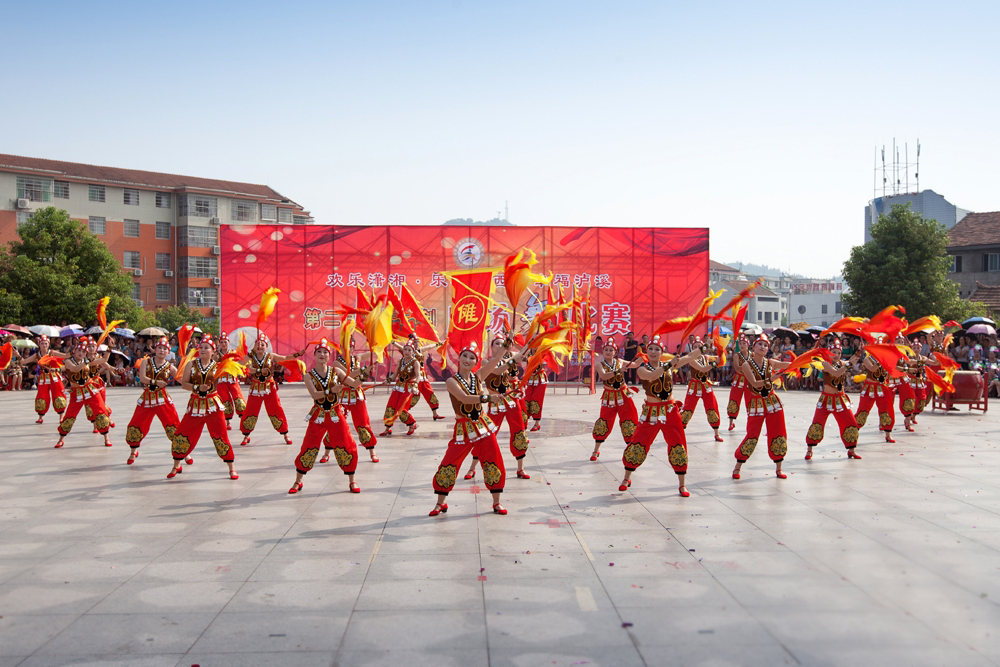 广场舞服装批发，广场舞服装厂家，河北广场舞服装